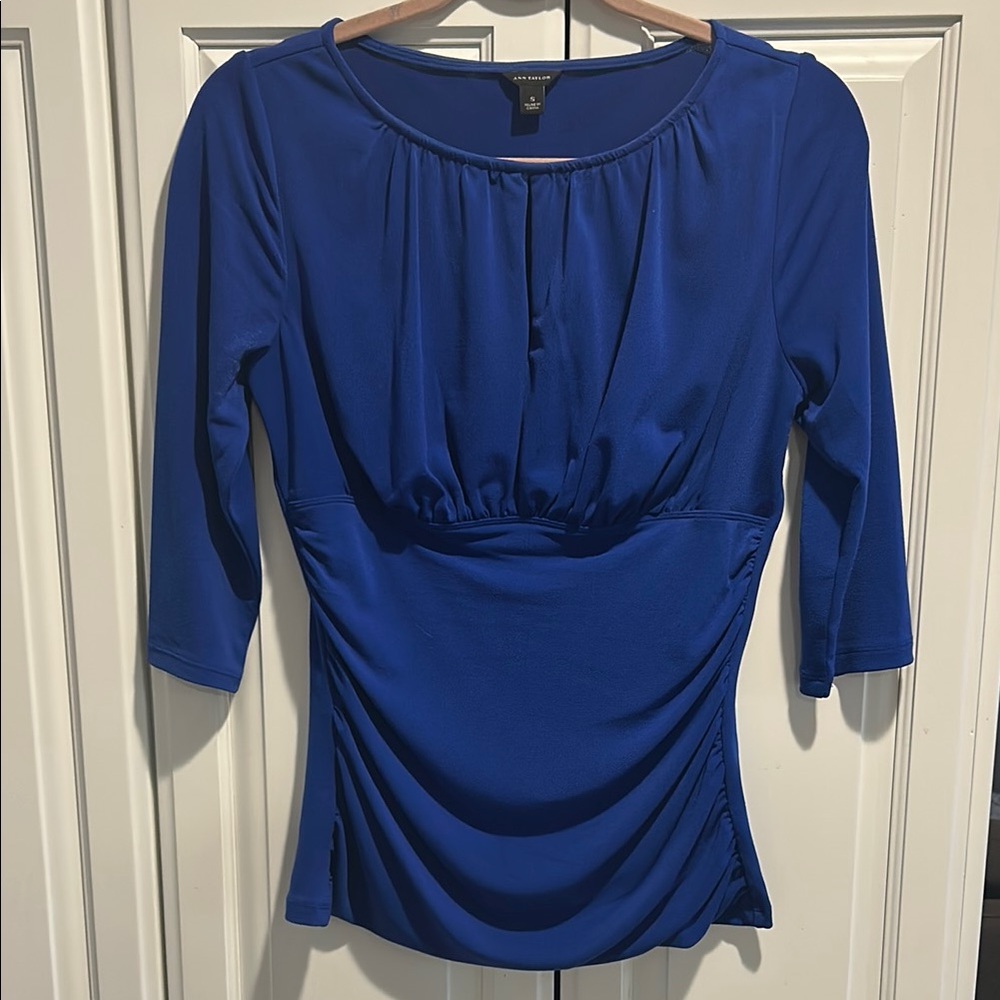 Ruched keyhole women's top